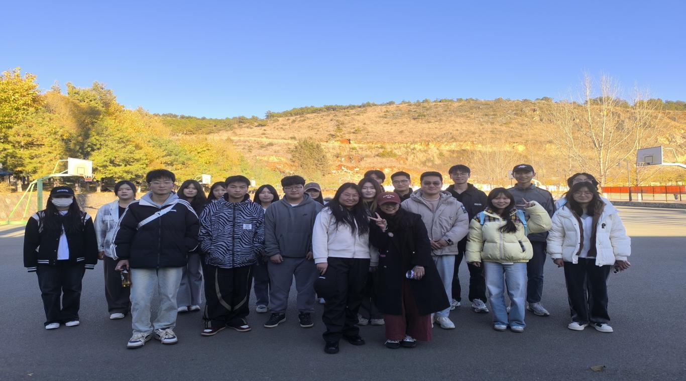信息学院“心光破茧”团体活动总结